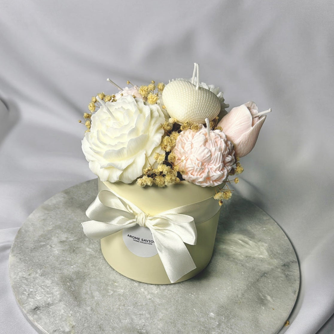 5 flowers baby pink bouquet with heart